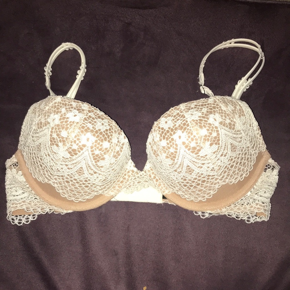 Victorias Secret push up bra